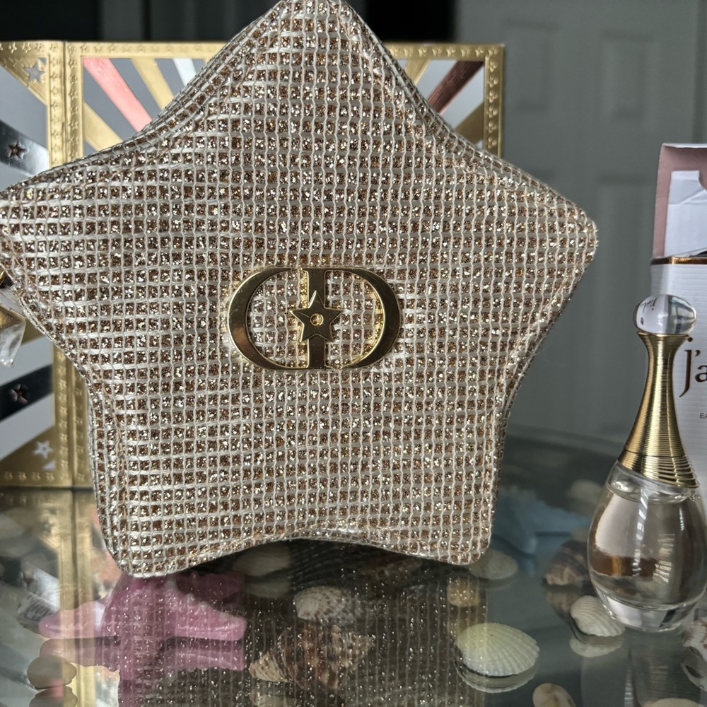 Dior Gold Star Clutch with J'adore Perfume - Picture 3 of 3